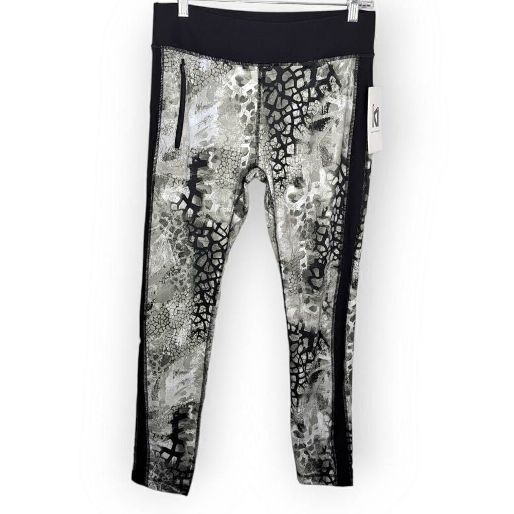 Ki Pro Performance Legging in Rooted Print size Medium